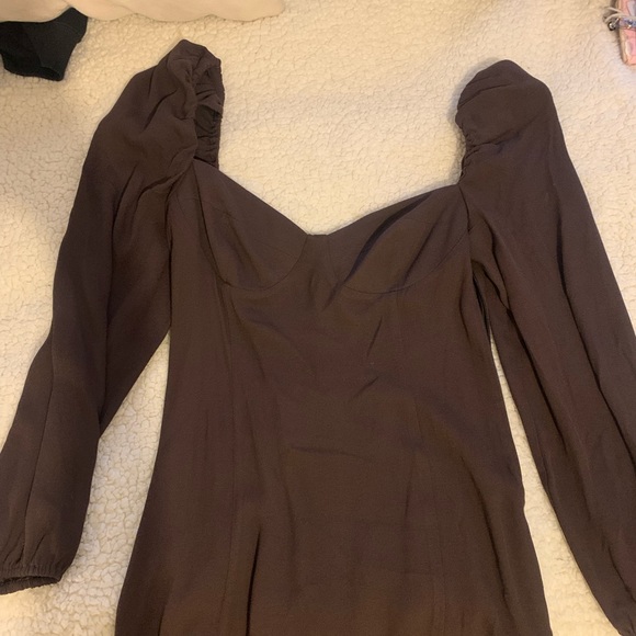 Aritzia Novella dress in dark brown - Picture 3 of 3